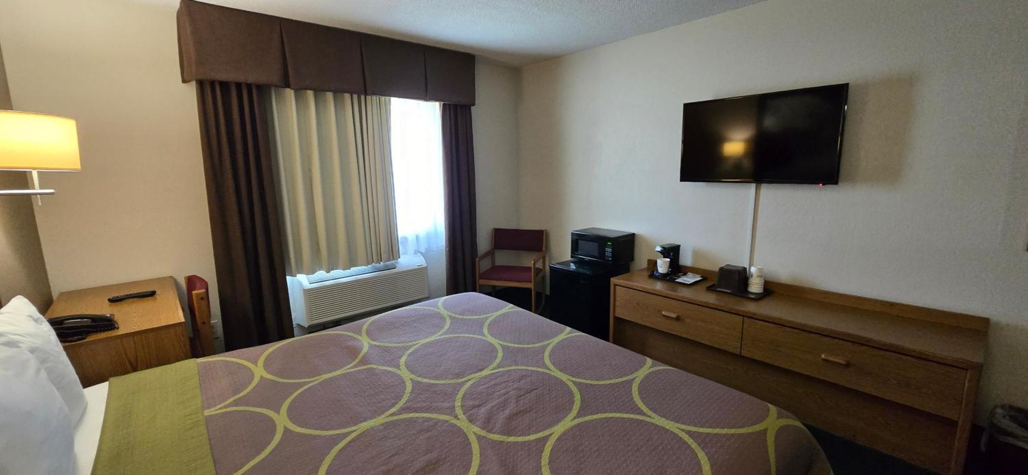 Super 8 By Wyndham Rogers Minnesota Bagian luar foto